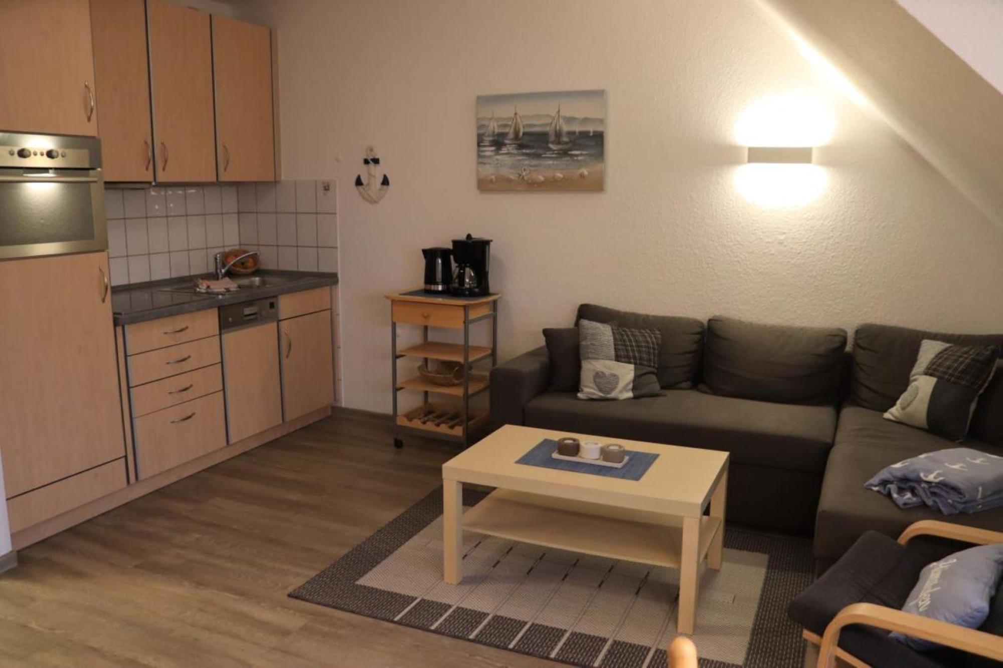 Ferienwohnung Mit Seeblick Und Schwimmbadnutzung In Куксхавен Екстериор снимка